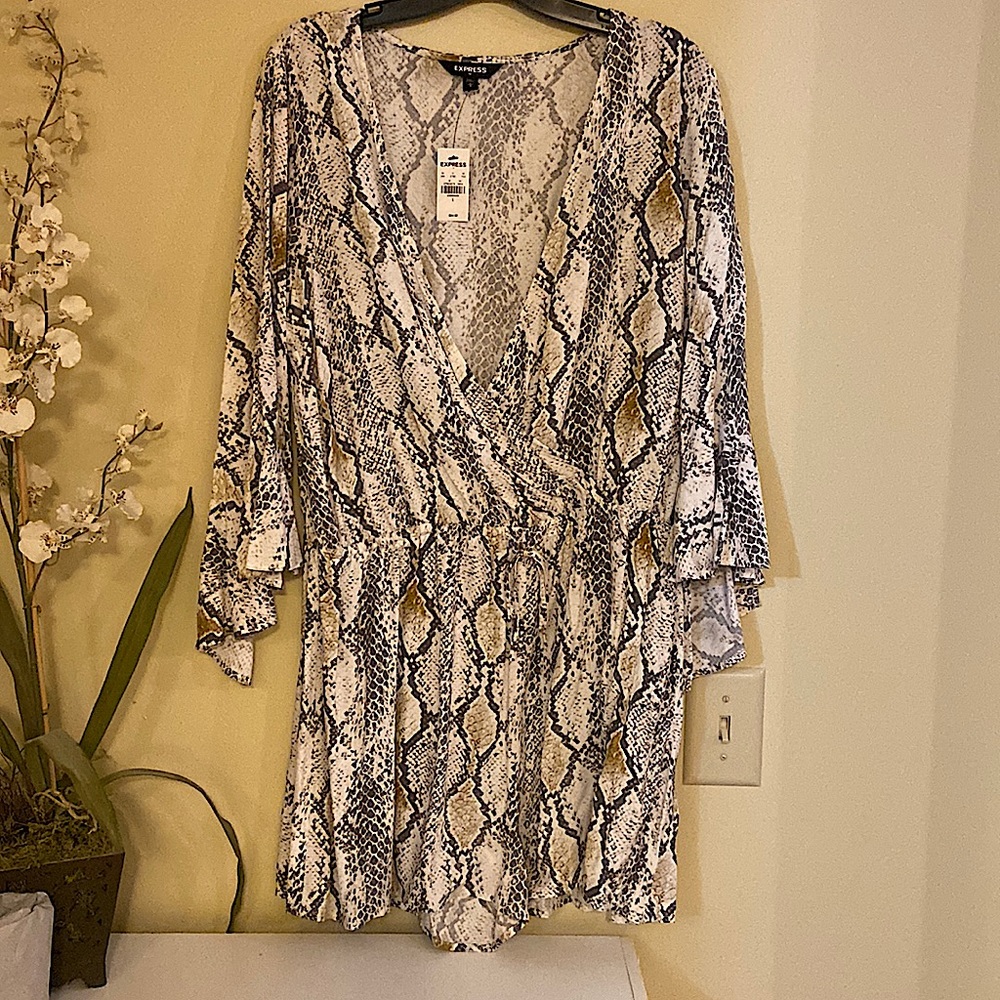 Express brand jumper/romper (shorts)